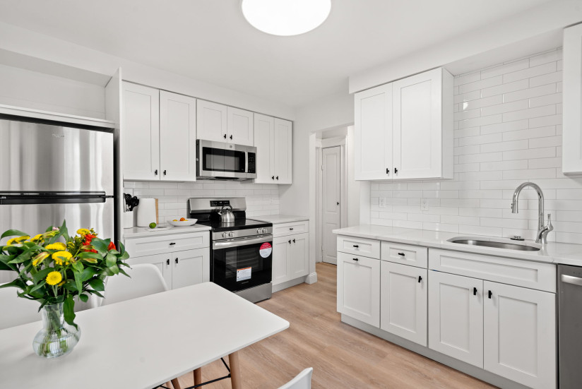 4-web-or-mls-Unit3_Kitchen_E