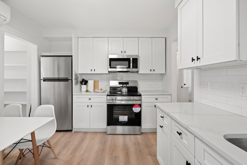 5-web-or-mls-Unit3_Kitchen_F